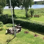 10 Person In